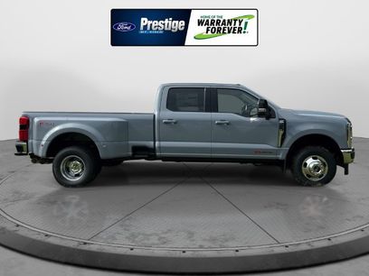 New 2027 Ford F350 Lariat w/ Lariat Ultimate Package