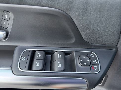 Certified 2024 Mercedes-Benz GLA 250 image 25