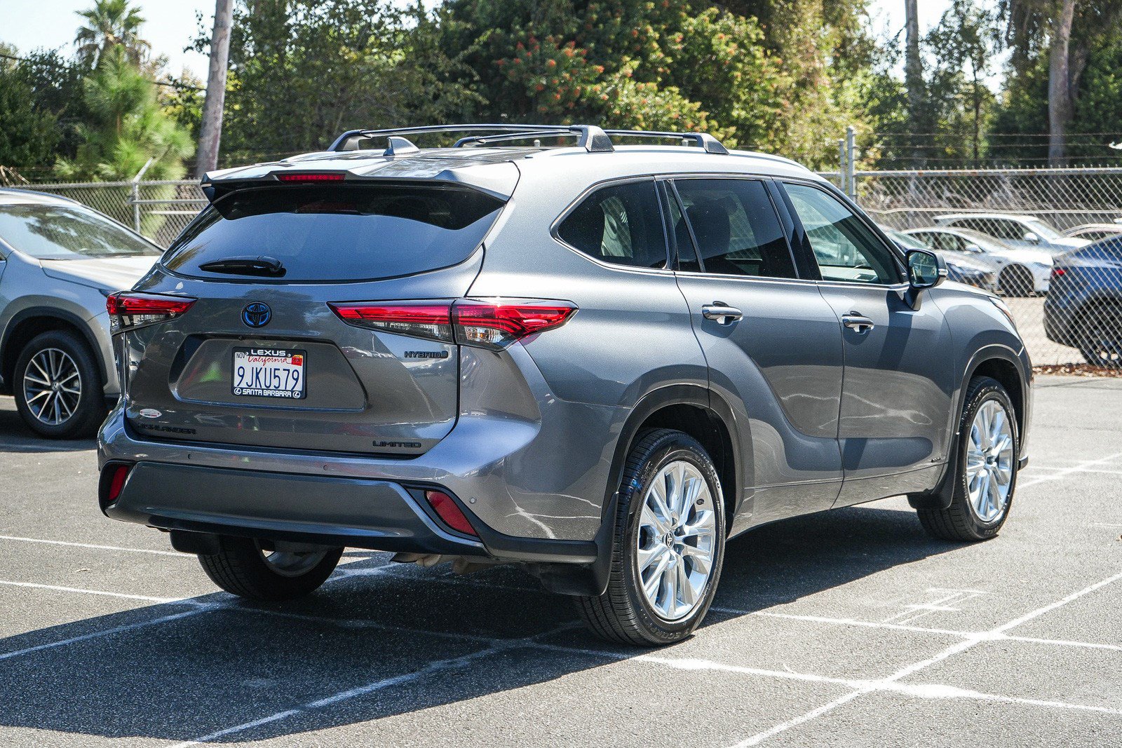 Used 2023 Toyota Highlander Limited AWD/4WD image 6