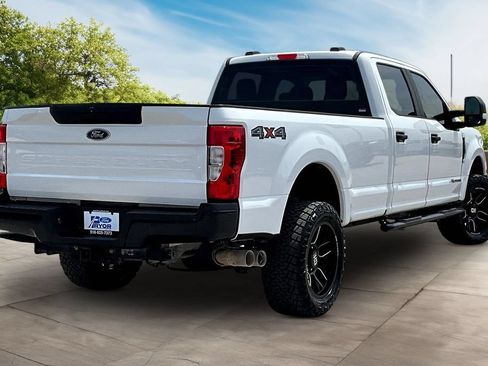 Used 2022 Ford F250 XL w/ Power Equipment Group AWD/4WD image 2