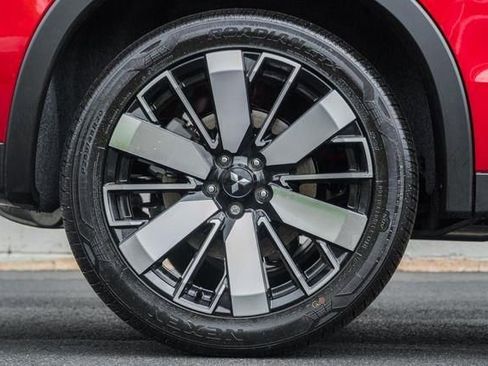 New 2025 Mitsubishi Outlander SE image 16