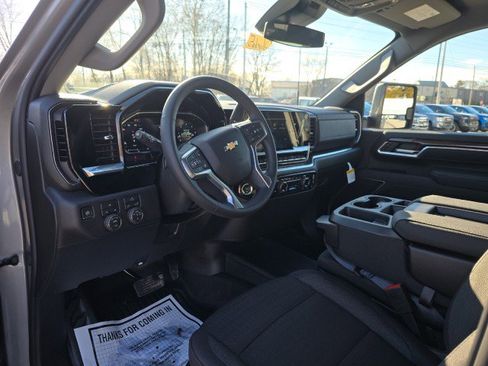New 2026 Chevrolet Silverado 3500 LT w/ Convenience Package image 22