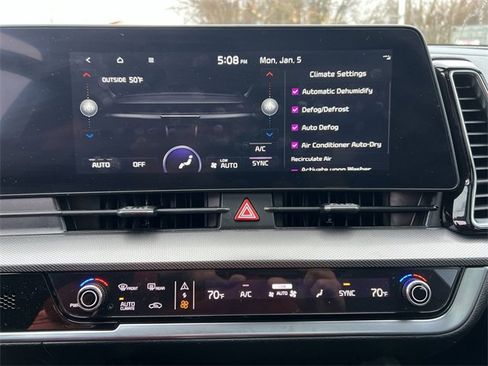 Certified 2025 Kia Sportage SX image 19
