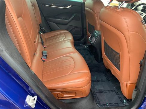 Used 2017 Maserati Levante image 40