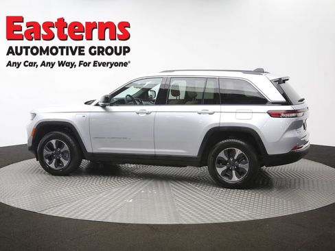 Used 2022 Jeep Grand Cherokee Limited 4xe w/ Luxury Tech Group II AWD/4WD image 64