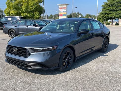 New 2025 Honda Accord SE image 6