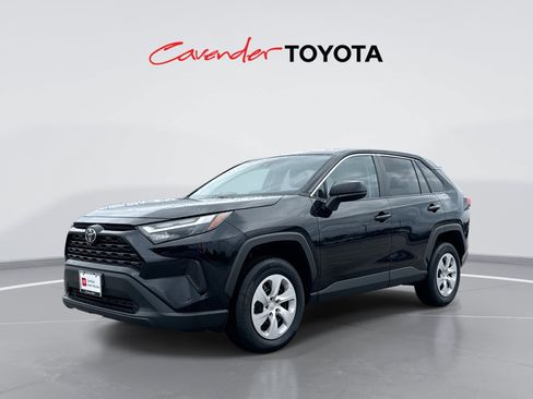 Certified 2025 Toyota RAV4 LE FWD image 1