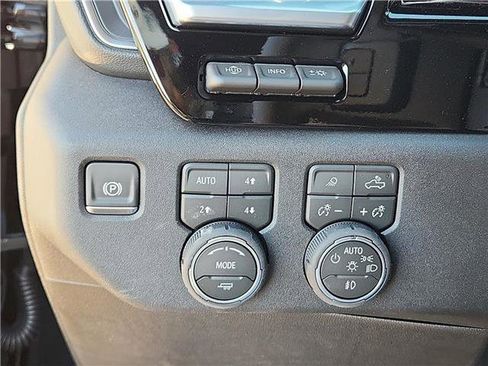 New 2026 Chevrolet Silverado 1500 High Country w/ Midnight Edition AWD/4WD image 16