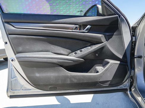 Used 2019 Honda Accord Sport image 18