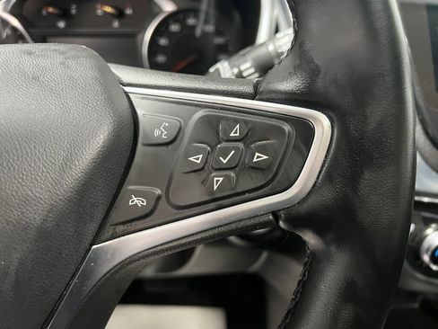 Used 2023 Chevrolet Equinox Premier image 13