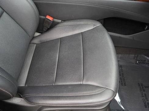 Used 2022 Cadillac Escalade Luxury image 67