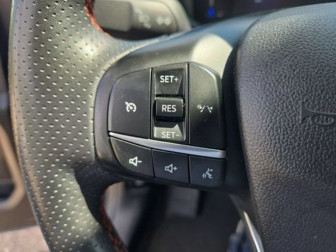 Used 2024 Ford Escape ST-Line AWD/4WD image 17