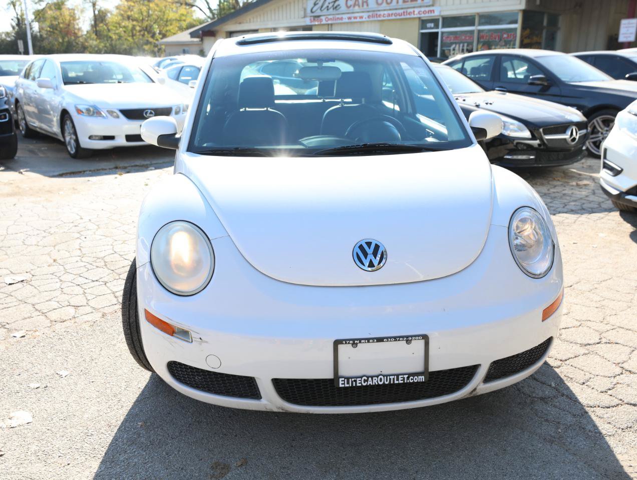 Used 2009 Volkswagen Beetle S FWD image 3