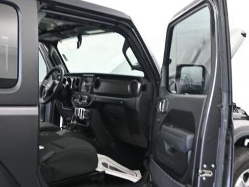 Used 2023 Jeep Wrangler Sport AWD/4WD image 13