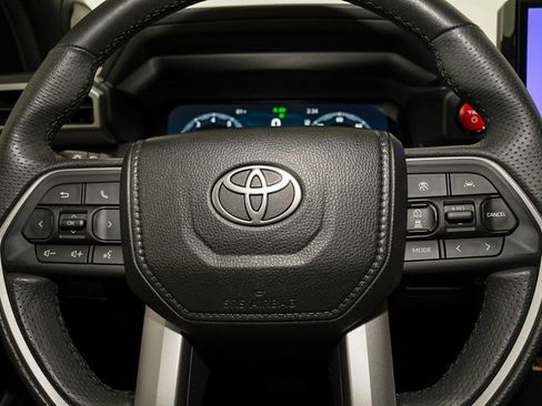Used 2025 Toyota 4Runner TRD Off-Road Premium image 22