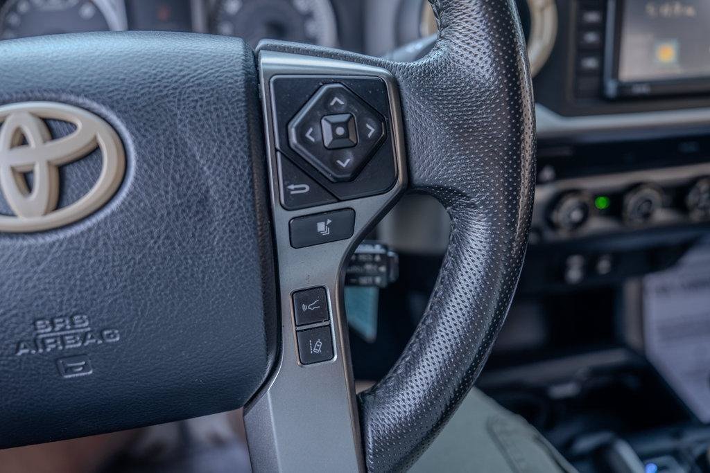 Used 2019 Toyota Tacoma SR5 AWD/4WD image 34