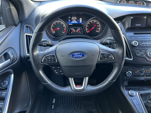 Used 2017 Ford Focus ST FWD image 26