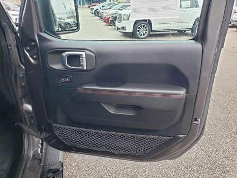 Used 2018 Jeep Wrangler Rubicon AWD/4WD image 15