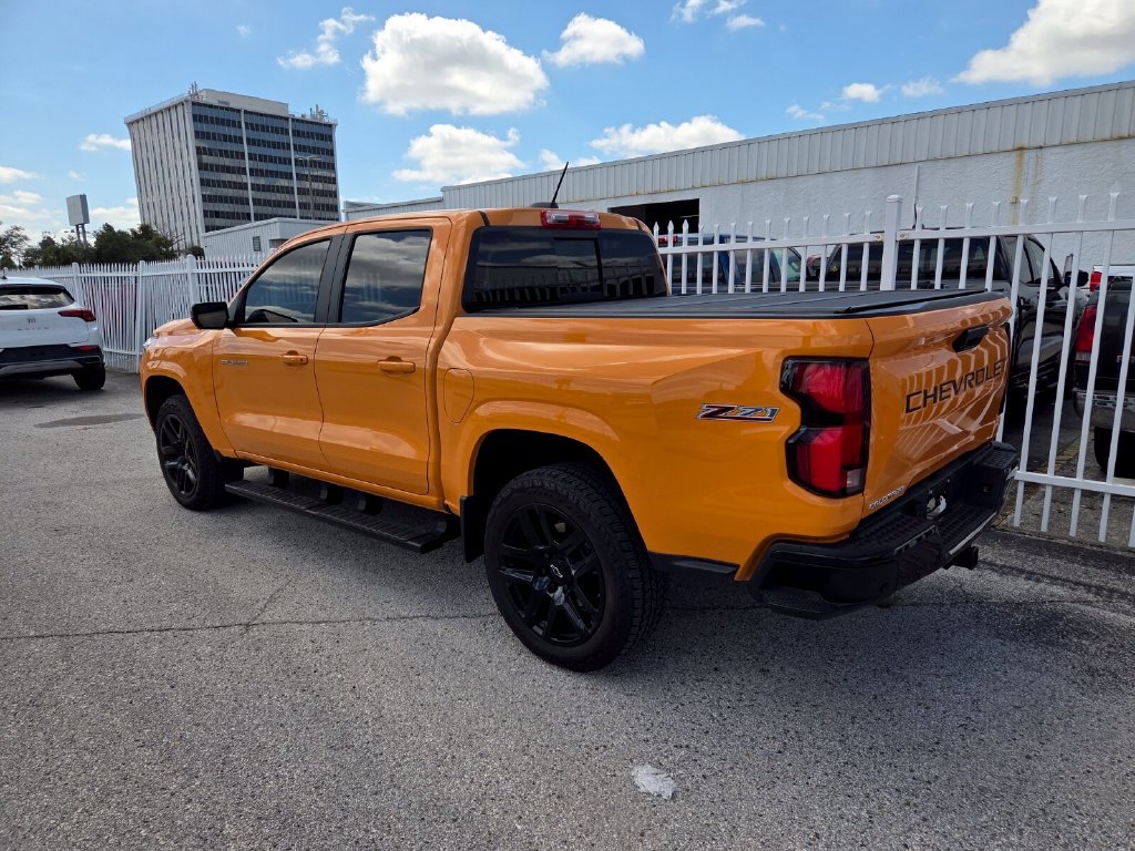 Used 2025 Chevrolet Colorado Z71 w/ Technology Package AWD/4WD image 7