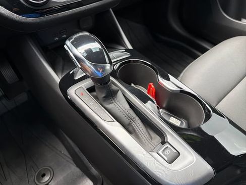 Used 2025 Buick Envista Sport Touring w/ Convenience I Package FWD image 15