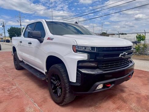 Used 2022 Chevrolet Silverado 1500 LT Trail Boss w/ Convenience Package II AWD/4WD image 3