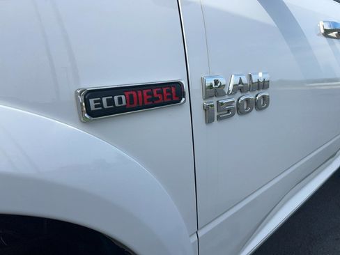 Used 2017 RAM 1500 Laramie w/ Convenience Group AWD/4WD image 11