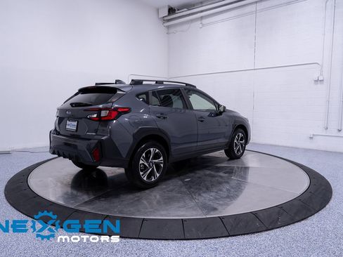 Used 2024 Subaru Crosstrek 2.0i Premium image 31