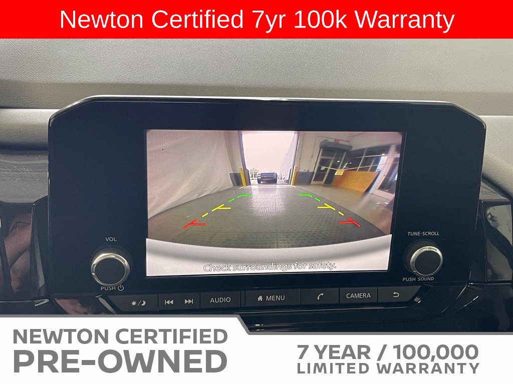 Used 2025 Nissan Pathfinder SV w/ SV Premium Package FWD image 12