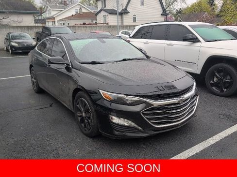 Used 2021 Chevrolet Malibu LT image 1