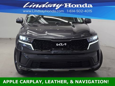 Used 2022 Kia Sorento S image 2