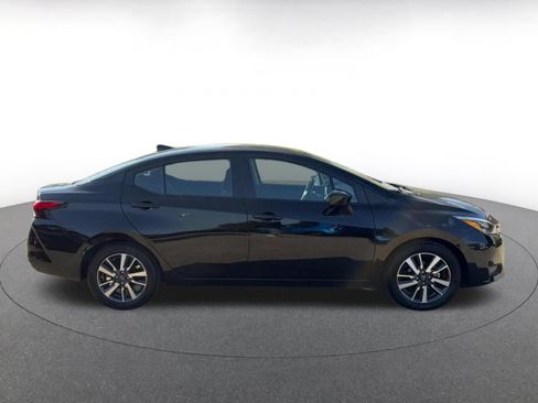 Used 2025 Nissan Versa SV FWD image 15