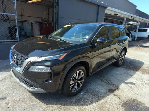 Certified 2023 Nissan Rogue SV image 5