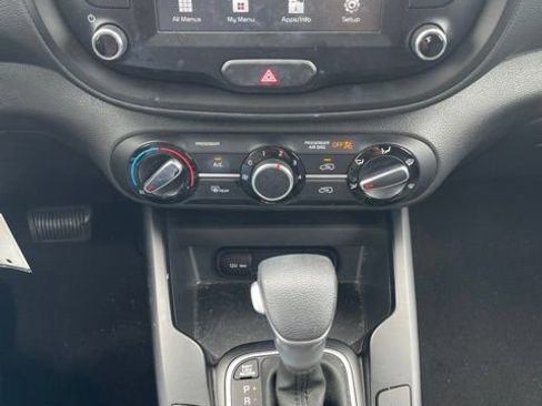 Used 2021 Kia Soul S FWD image 17