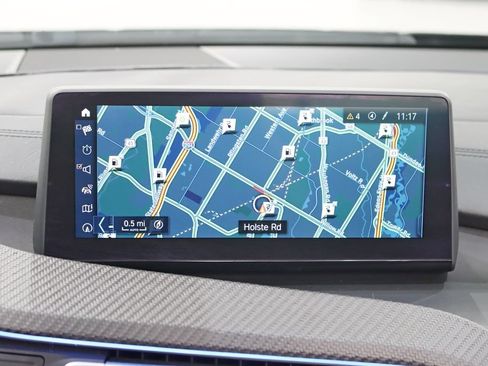 Used 2019 BMW i8 Roadster AWD/4WD image 17