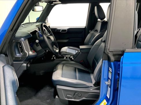 Used 2023 Ford Bronco Outer Banks w/ Sasquatch Package AWD/4WD image 18