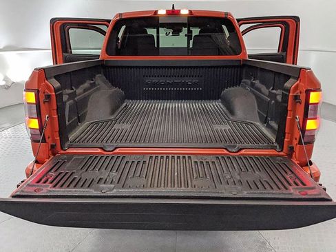 Used 2025 Nissan Frontier PRO-4X AWD/4WD image 7