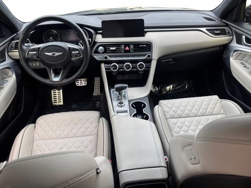 Used 2023 Genesis G70 3.3T w/ Sport Prestige Package image 10