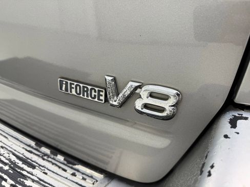 Used 2005 Toyota Sequoia SR5 RWD image 8