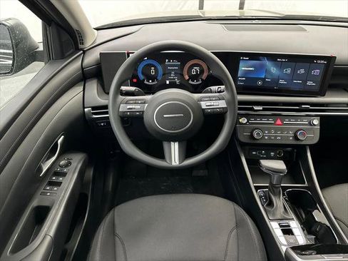 New 2026 Hyundai Tucson SE FWD image 22
