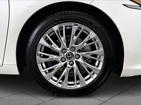 Used 2021 Lexus ES 350 w/ Premium Package FWD image 9
