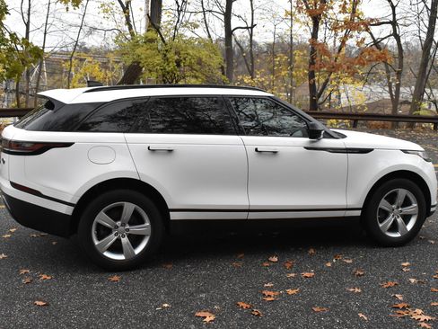 Used 2019 Land Rover Range Rover Velar S image 10