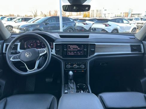 Used 2022 Volkswagen Atlas SEL image 9