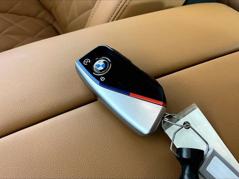 Certified 2024 BMW X5 xDrive40i w/ M Sport Package AWD/4WD image 27