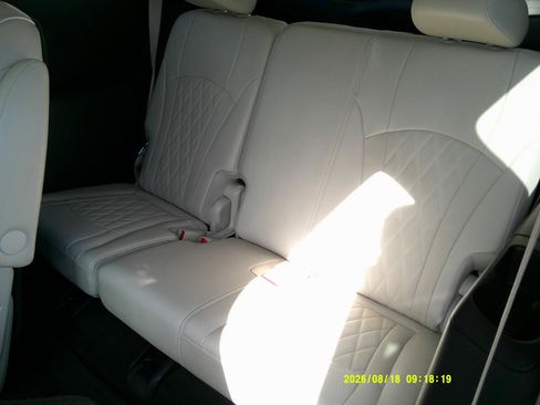 Used 2023 Buick Enclave Avenir w/ Avenir Technology Package FWD image 14