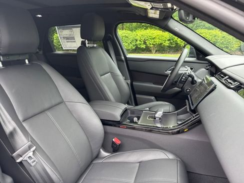 New 2026 Land Rover Range Rover Velar Dynamic SE image 16