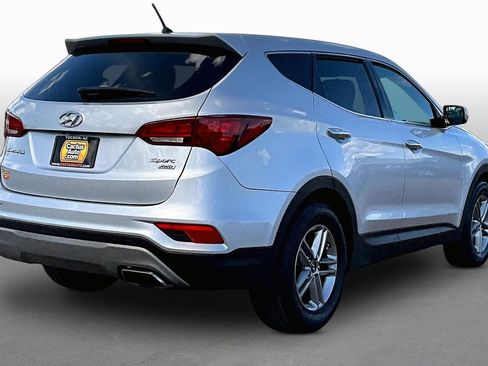 Used 2018 Hyundai Santa Fe Sport AWD/4WD image 2