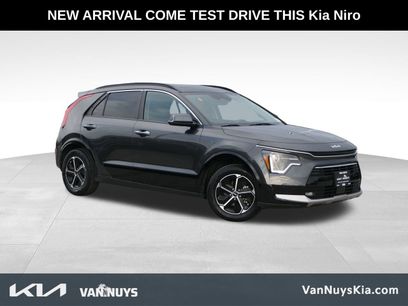 Used 2023 Kia Niro SX