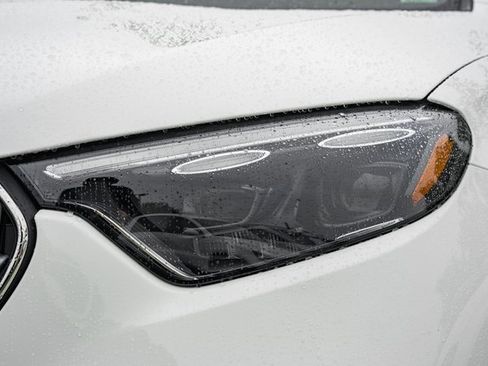 New 2025 Mercedes-Benz GLC 350e 4MATIC image 13