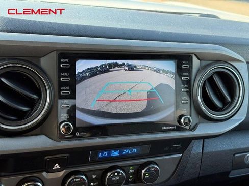 Used 2021 Toyota Tacoma TRD Off-Road image 26