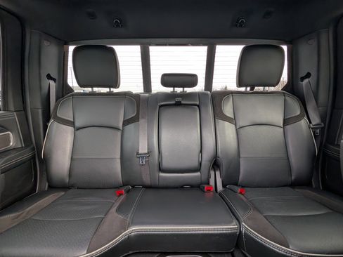 Used 2024 RAM 2500 Laramie w/ Night Edition image 31